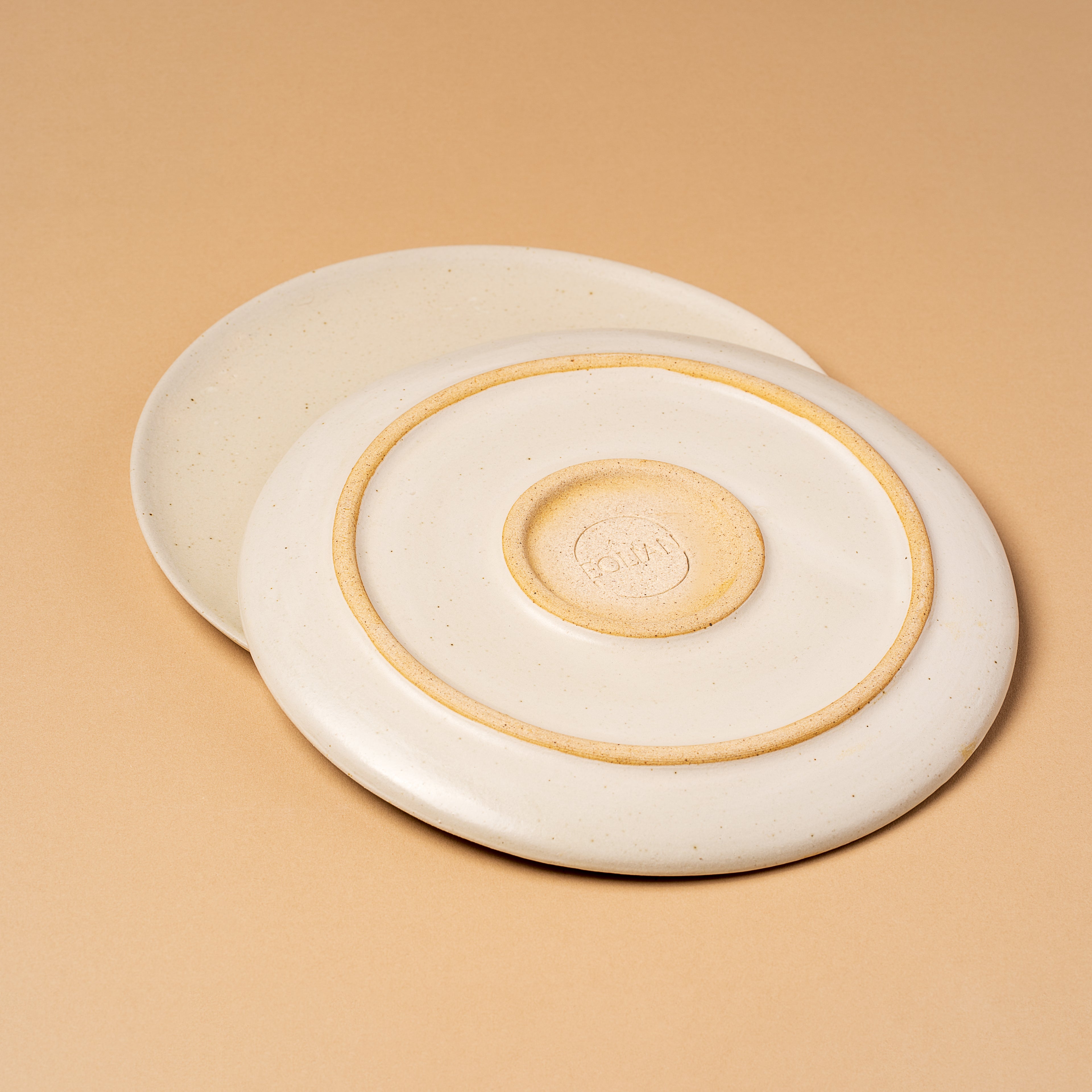 Segara 8" Plate in Bone