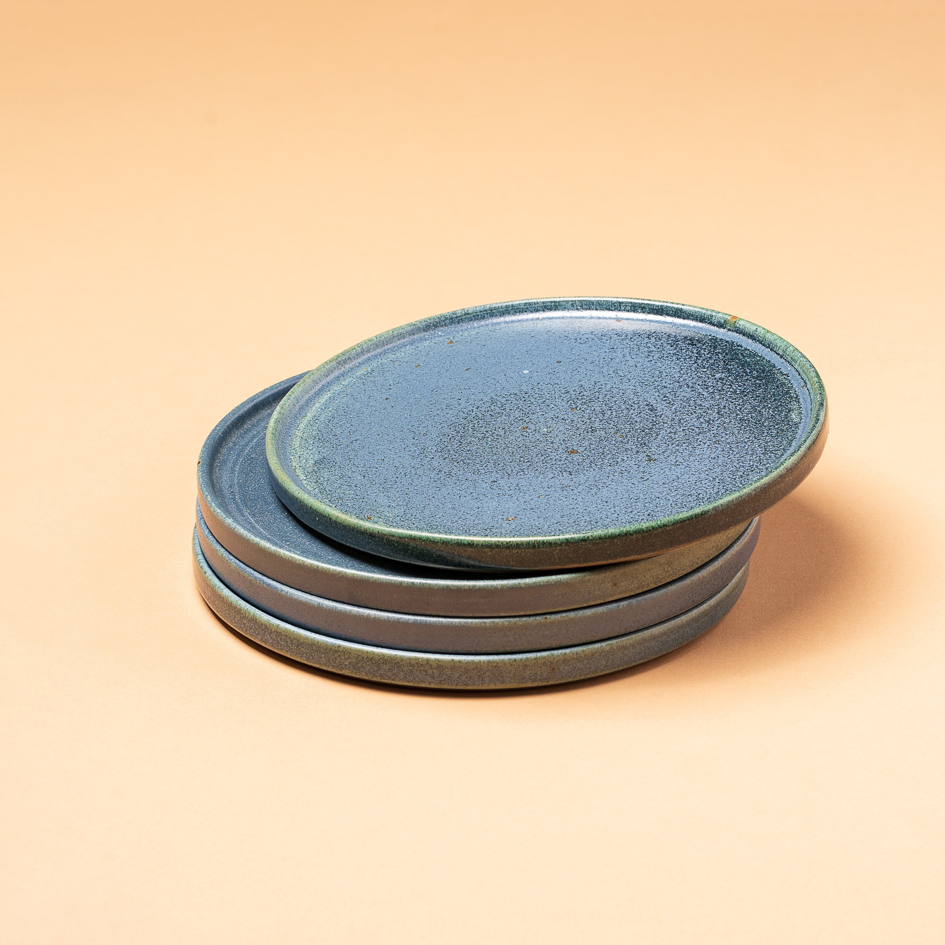 Minerva 8" Plate in Agave